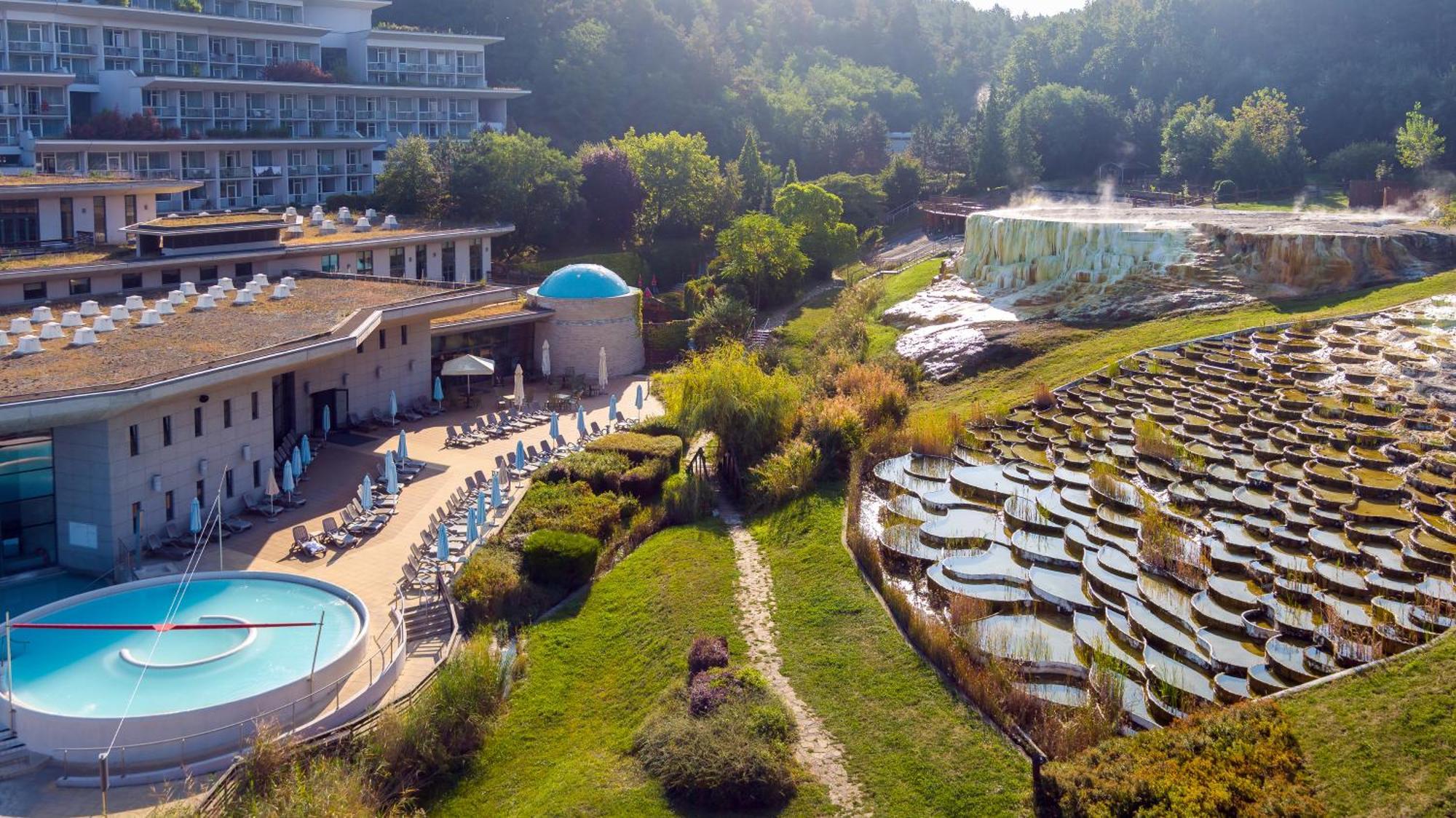 Hotel Hunguest Saliris à Egerszalók Extérieur photo